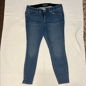Torrid bombshell skinny Women's Blue Jeans